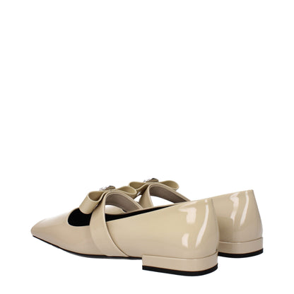 Versace – Beigefarbene Ballerinas aus Leder
