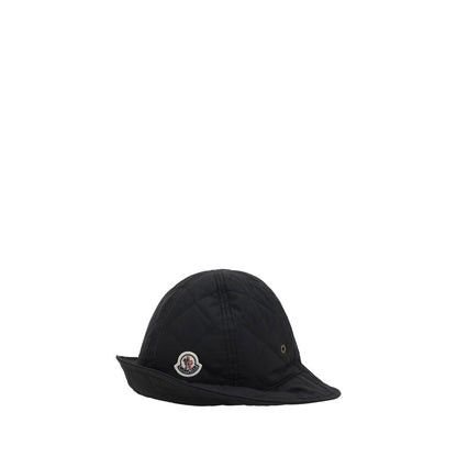 Fischerhut mit Moncler-Logo