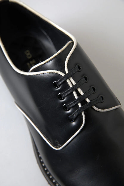 Dolce &amp; Gabbana – Formelle Abendschuhe aus schwarzem und weißem Leder