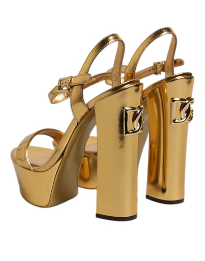 Dolce &amp; Gabbana Keira Sandalen aus goldenem Leder mit Plateausohle