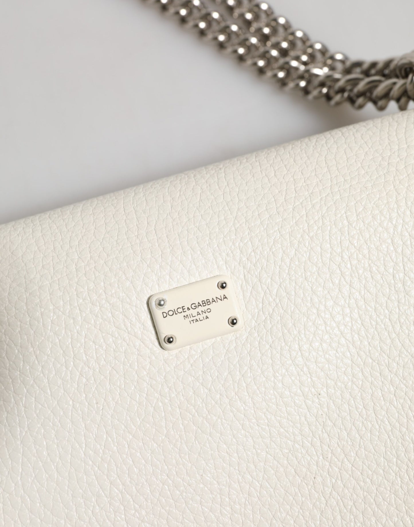 Dolce &amp; Gabbana – Kleine Rosalia-Tasche aus Kalbsleder mit Kettenriemen in Weiß