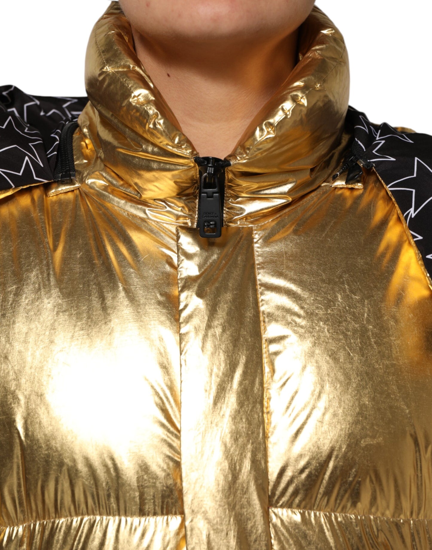 Dolce &amp; Gabbana – Gesteppte Pufferjacke mit durchgehendem Reißverschluss und Kapuze in Gold