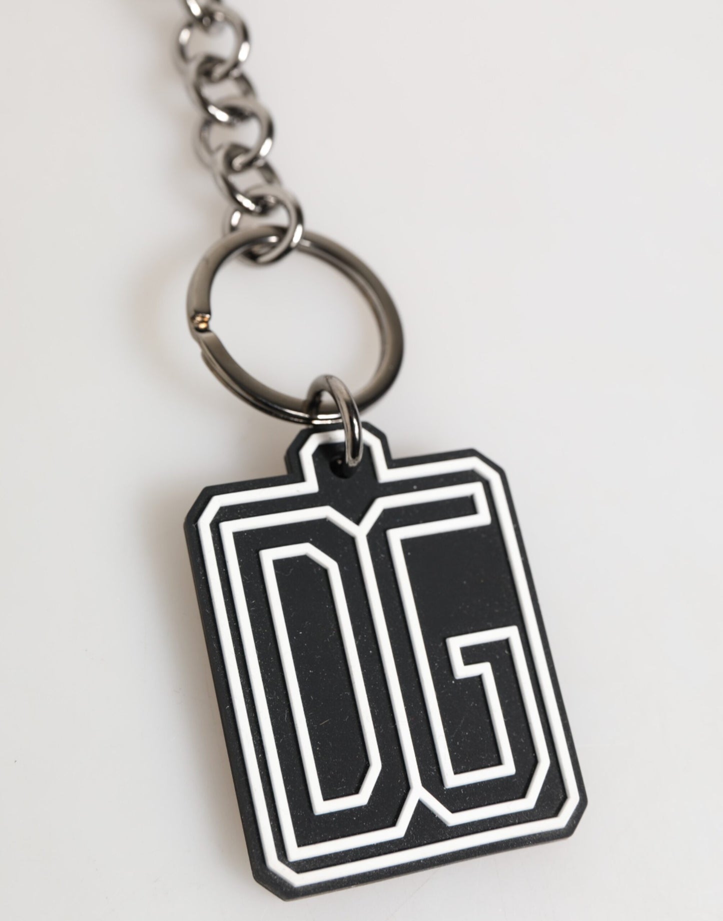 Dolce &amp; Gabbana Schwarz Weiß DG Gummi Logo Silber Männer Schlüsselanhänger Schlüsselanhänger