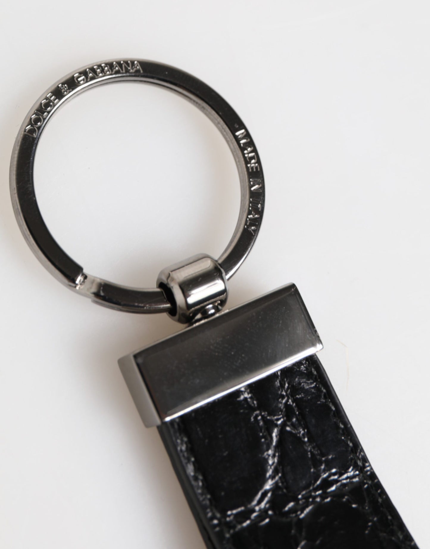 Dolce &amp; Gabbana Schlüsselanhänger aus schwarzem Leder mit Logo und Metallring für Herren
