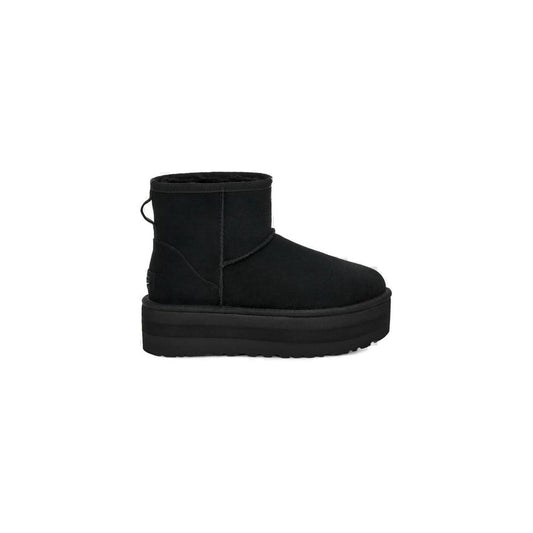 UGG Stiefeletten aus schwarzem Wildleder