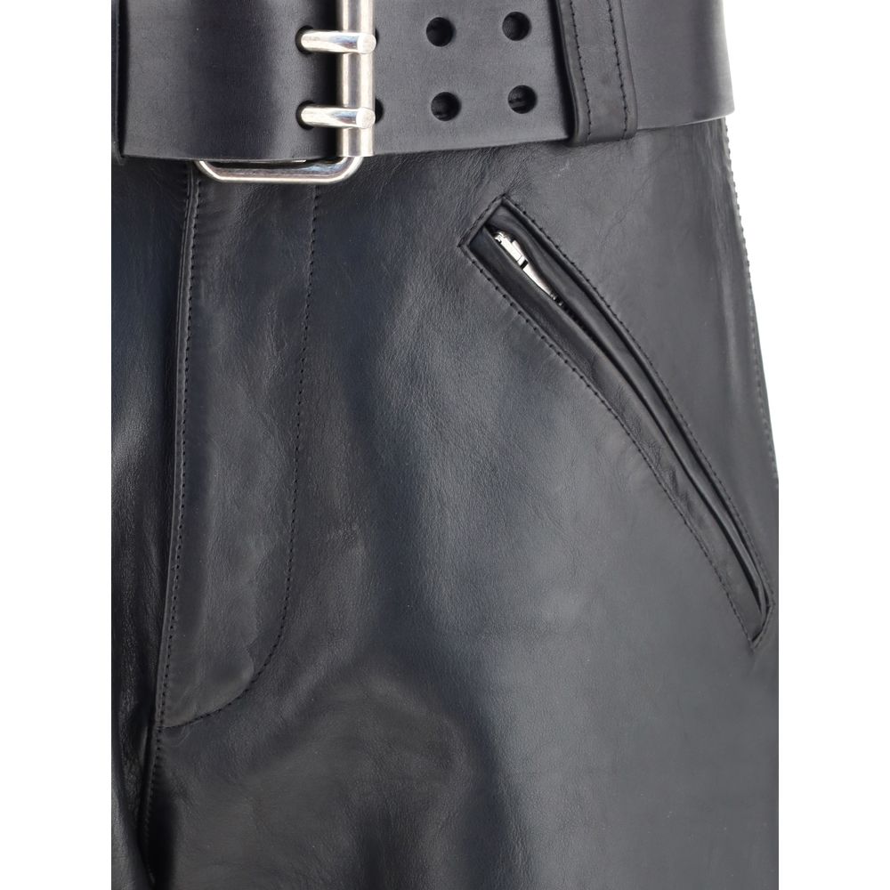 Saint Laurent – Hose aus gehämmertem Leder mit Gürtel